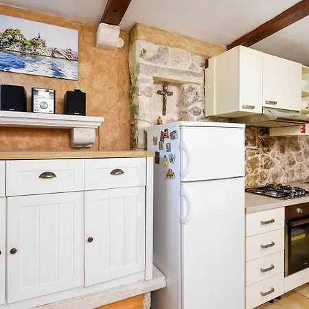 Stone Oasis * Orebić