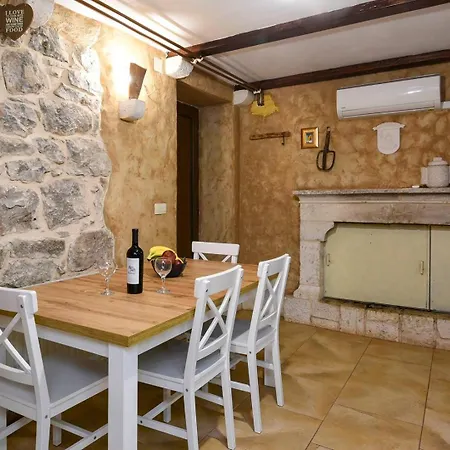 Stone Oasis Orebic